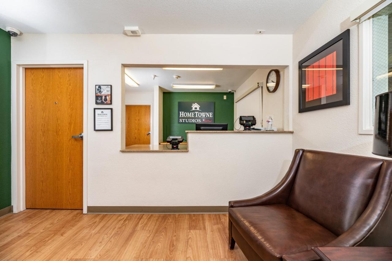 Hometowne Studios By Red Roof Fresno - West Esterno foto